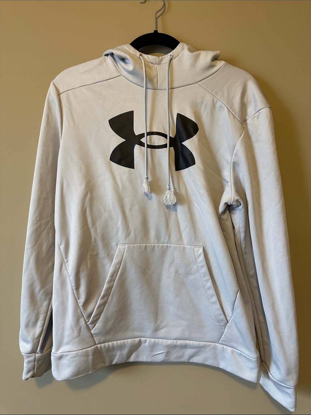Under Armour Men’s Light Gray Crewneck Hoodie with Black Logo